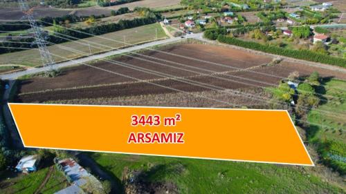 Çatalca İnceğiz 3.443 m² Kiracılı Etrafı Çevrili Tarla