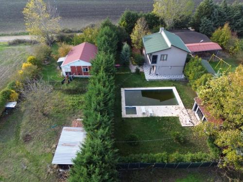  4+1 Müstakil Havuzlu Yaşam • 4.050 m² Özel Arazi