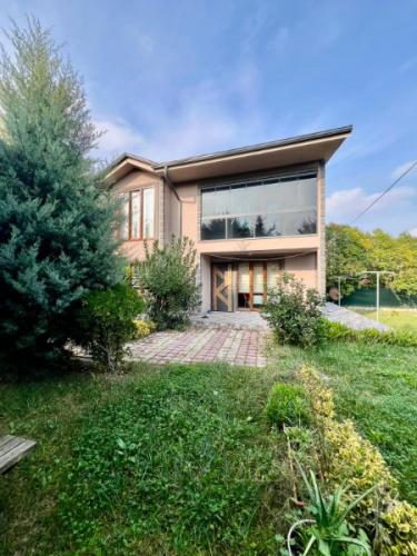  4+1 Müstakil Havuzlu Yaşam • 4.050 m² Özel Arazi