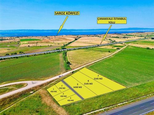 BOLAYIRDA SATILIK YOLA CEPHE PARSEL