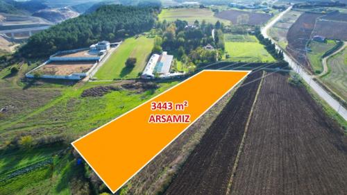 Çatalca İnceğiz 3.443 m² Kiracılı Etrafı Çevrili Tarla