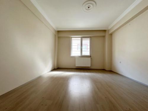 PRM EMLAKTAN RUMELİ EVLERİNDE SATILIK 3+1 DAİRE 125 M2