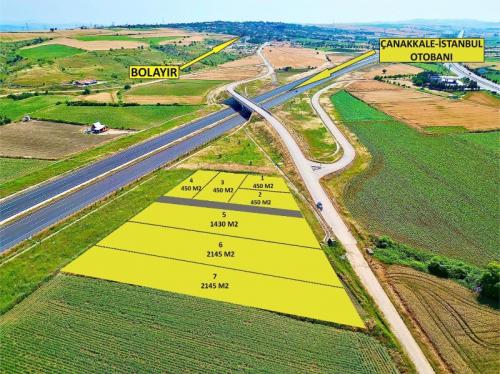 BOLAYIRDA SATILIK YOLA CEPHE PARSEL