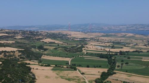 GELİBOLU BAYIRKÖYDE 567 m² ÇAPLI MUVAFAKATLI SATILIK PARSEL